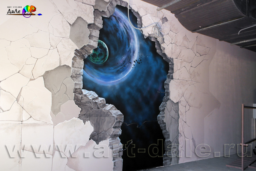Фрагмент росписи стен в развлекательном комплексе "Континент"
